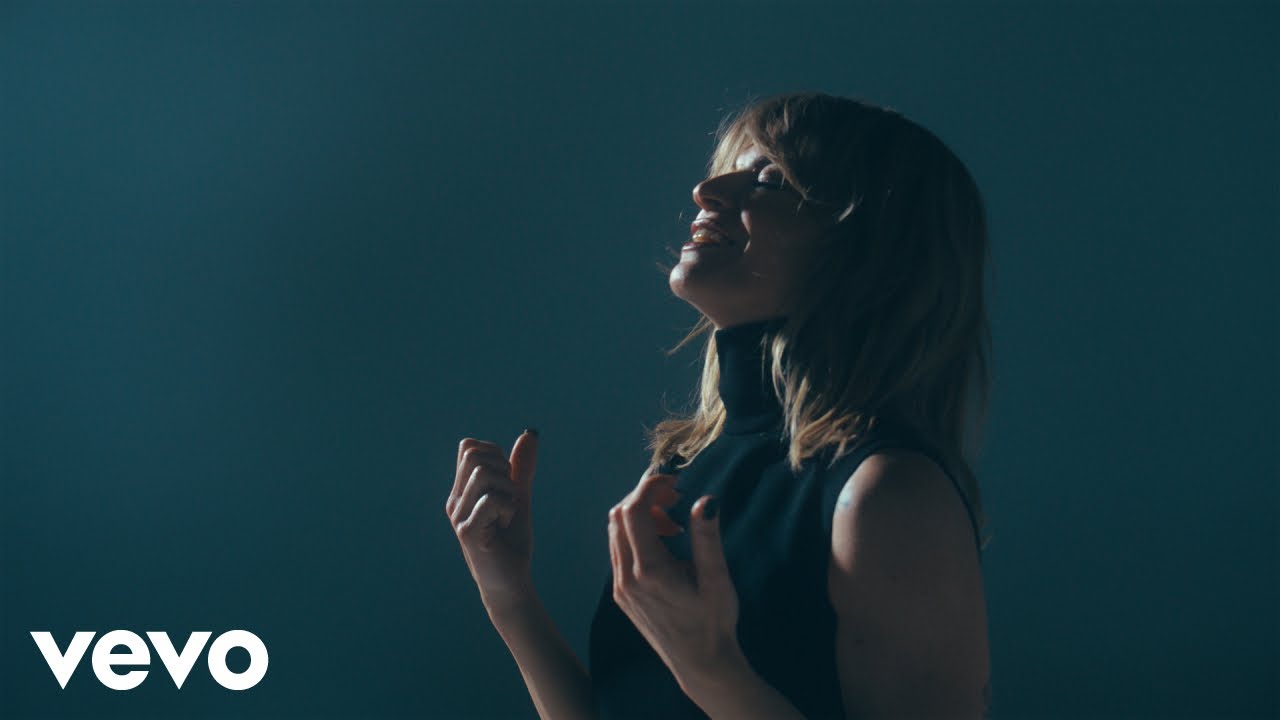 Alessandra Amoroso – Fino a qui