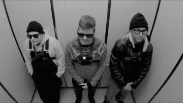 Fall Out Boy – Heartbreak Feels So Good