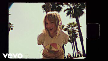 Gretta Ray – America Forever (with Maisie Peters & Carol Ades)