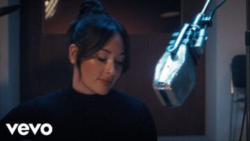 Kacey Musgraves – Too Good to be True