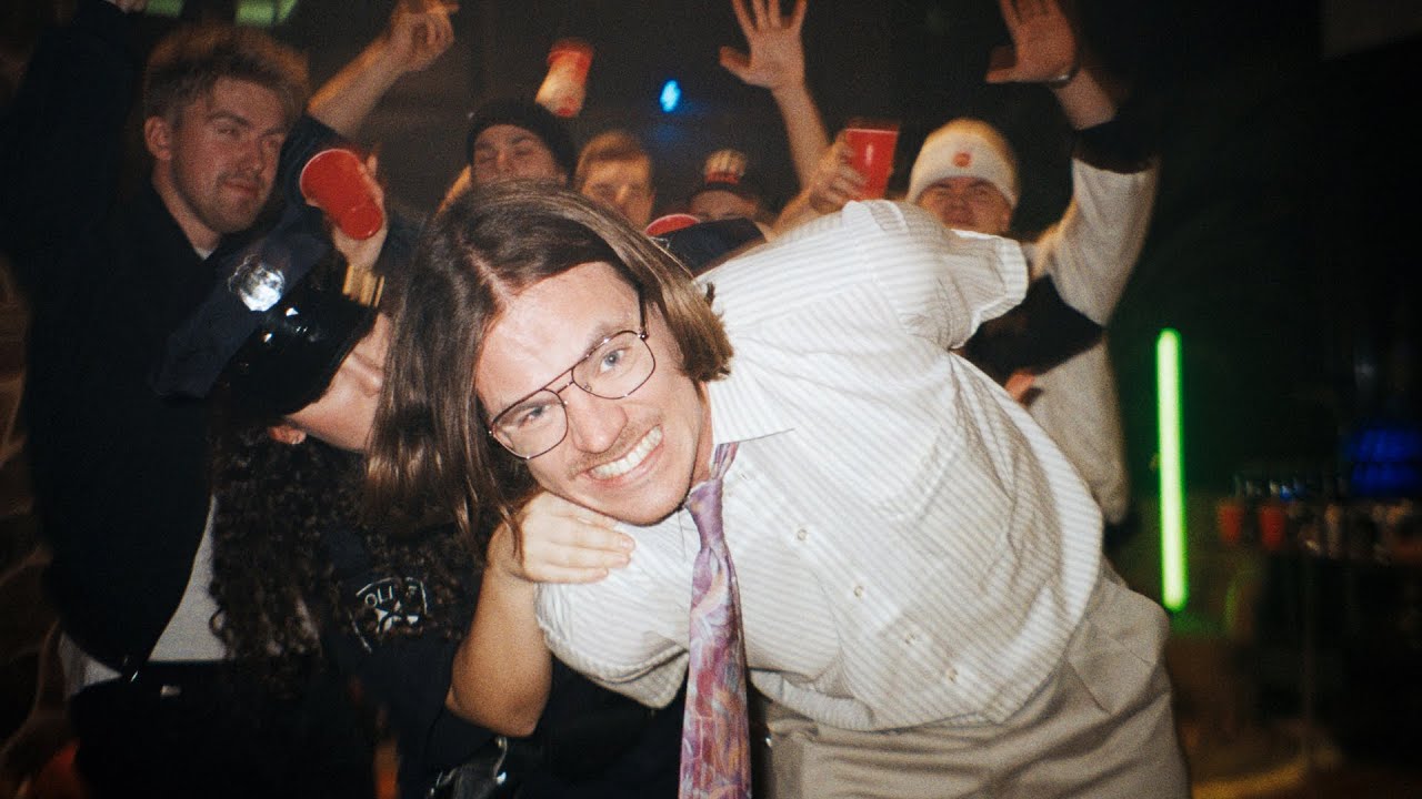 NOËP – Go Home, You’re Drunk