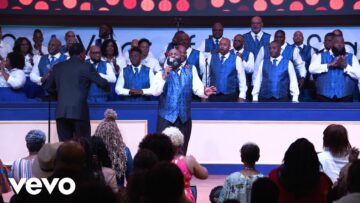 Chicago Mass Choir – He’s A Wonder