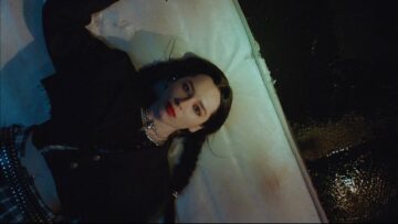 Raven Numan – Here for Me