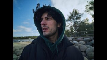 STEFAN – Katkine Tee