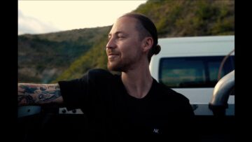 NAKED KOALA – Heat of the Sun