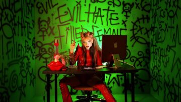 Delilah Bon – Evil, Hate Filled Female Official Music Video