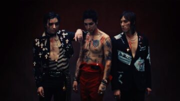 PALAYE ROYALE – Showbiz