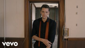 The Red Clay Strays – Devil In My Ear