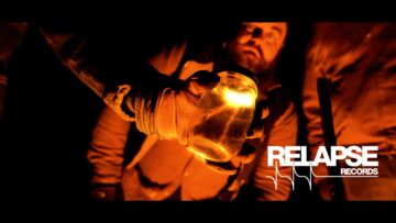 CLOAKROOM – Doubts