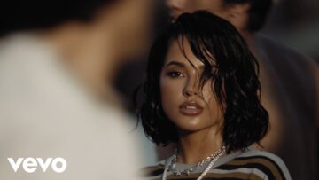 Becky G – COMO DIABLOS
