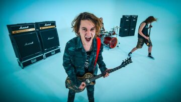 ALIEN WEAPONRY – Whispers
