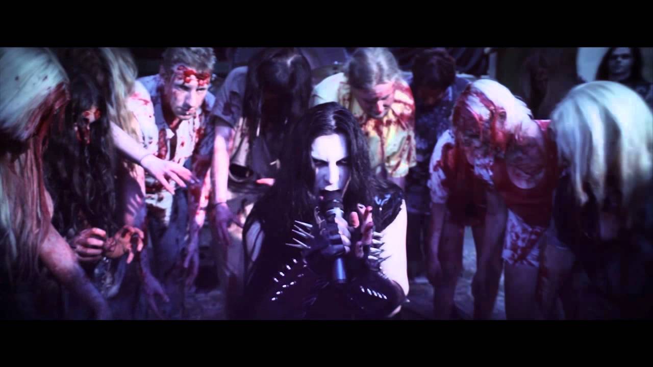 NACHTBLUT – Ich trinke Blut