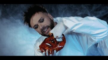 OOMPH! – Im Namen Des Vaters