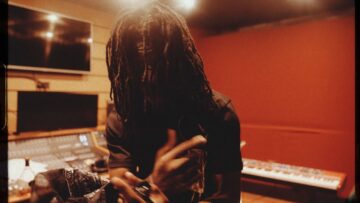 PS Hitsquad – Growing Pain FIRST DAY OUT