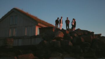 Kygo, Sandro Cavazza – Hold On Me