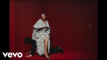 Joy Crookes – Pass the Salt