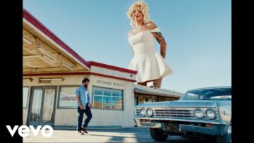 Julia Michaels – GFY