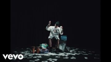 Moneybagg Yo – Close The Door