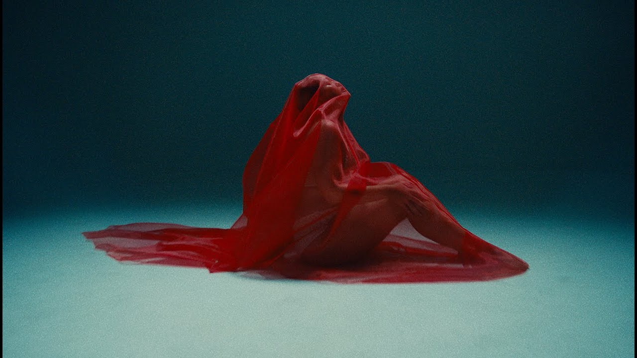 Elley Duhé – Body Talk