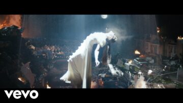 Ariana Grande – supernatural