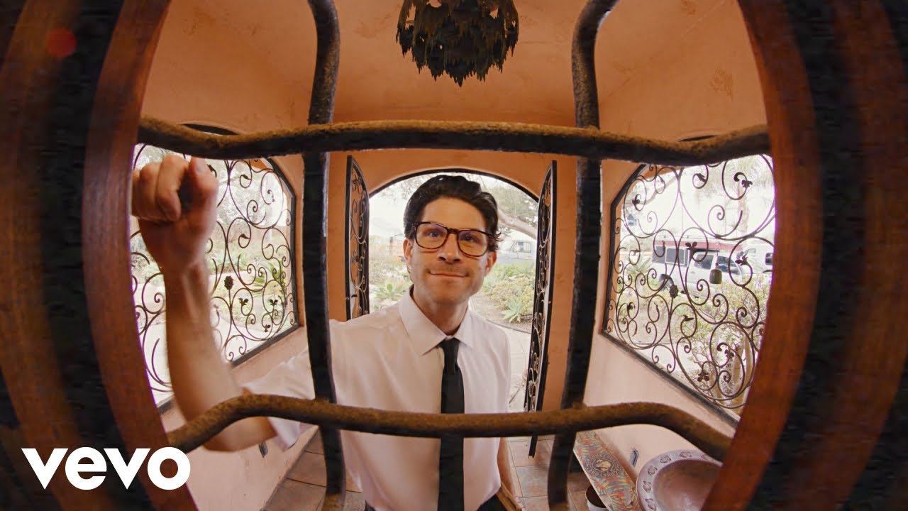 Surfer Girl, Veni Sun – Home