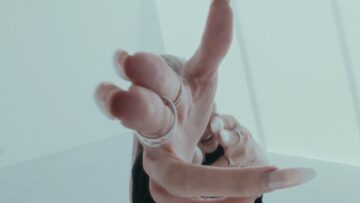 Nina Utashiro – mood:bored