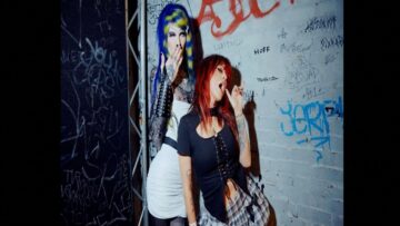 6arelyhuman – Freaks