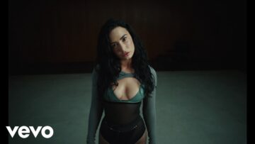 Demi Lovato – Here All Night