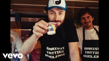 Pinguini Tattici Nucleari – Amaro