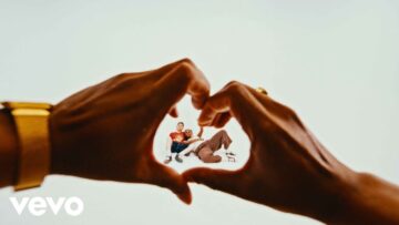 St. Panther – Strange World