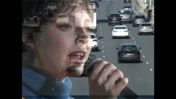 Stella Donnelly – Feel it Change