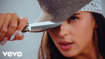 NATHY PELUSO, Rawayana – MALPORTADA