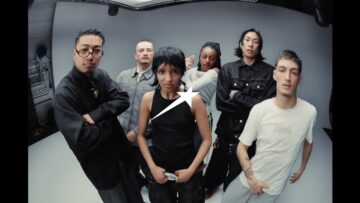 Dina Ayada – back outside