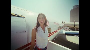 Hazel English – Gimme