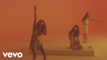 Jenny on Holiday – Good Intentions