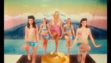 Remy Bond – Skin Tight Jeans