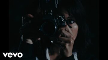 VIOLENT VIRA – Lil Crush