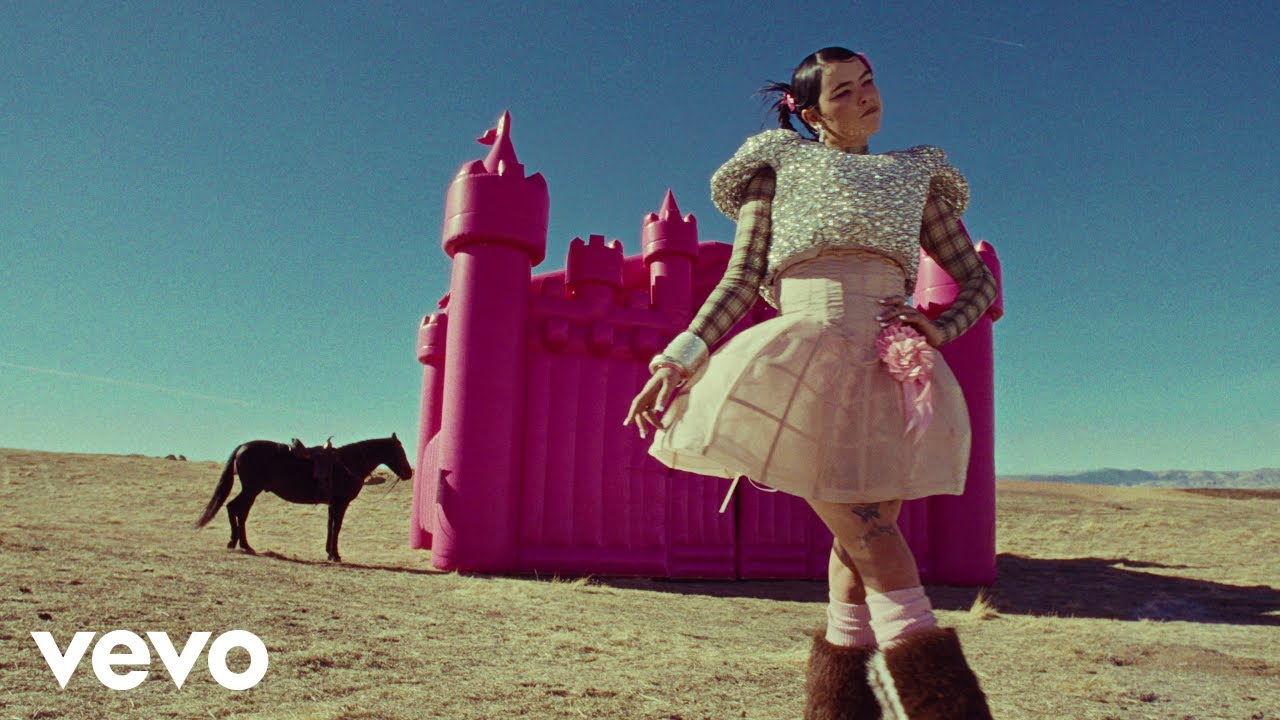BENEE – Princess