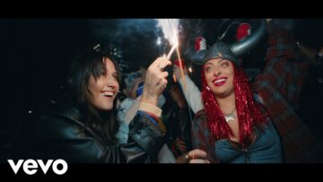 Chelsea Cutler – BAD