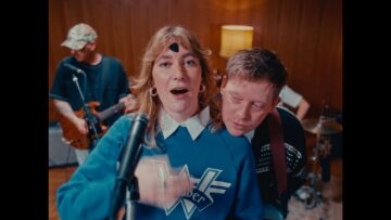 Fickle Friends – Bleach