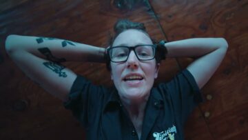 Future Teens – Unmade Bed