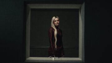 Davina Michelle – Still Champagne