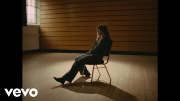 Fiona-Lee – Not My Friends