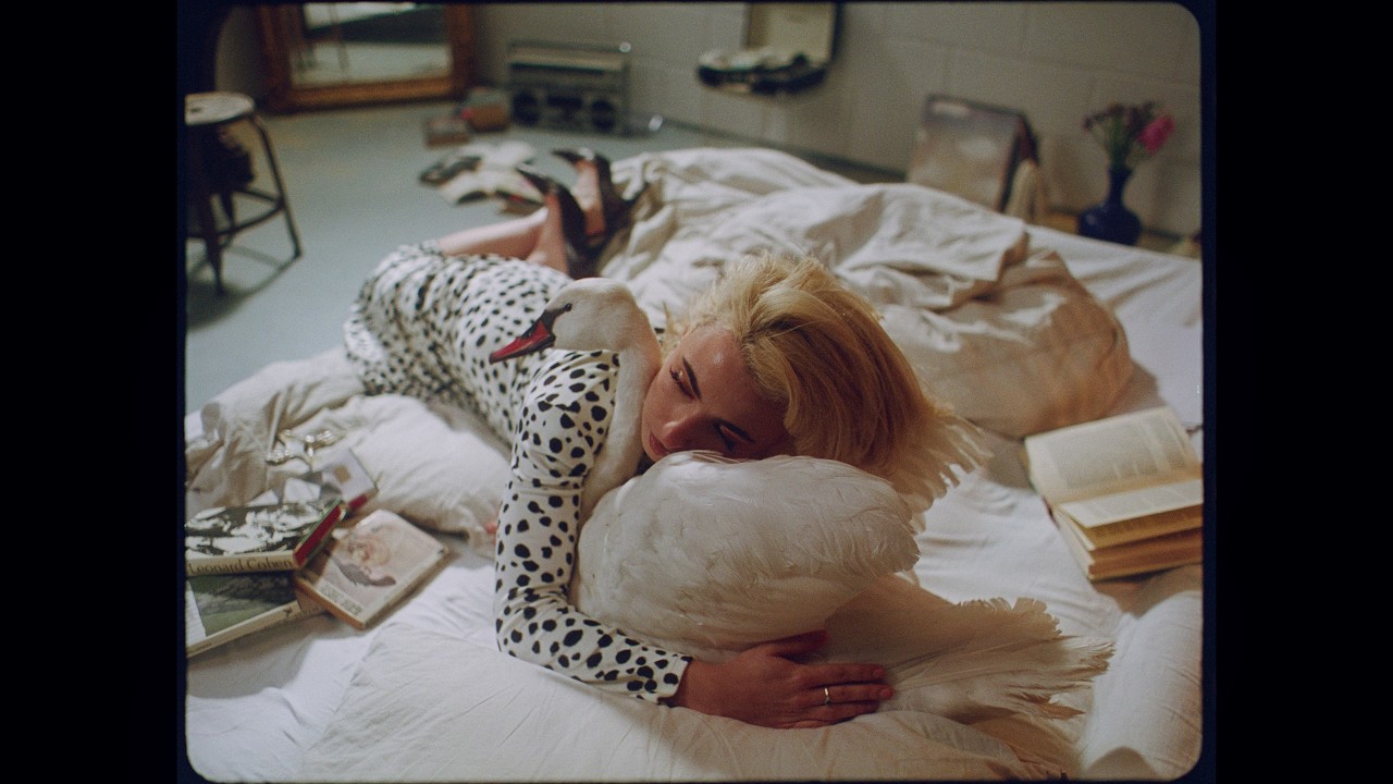 Sofia and the Antoinettes – Hi My Love